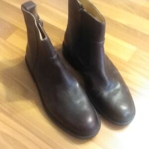 ROCKPORT MEN'S BOOTS size 10 1/2M NEW